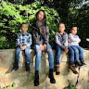 Meet your Posher, Sandy